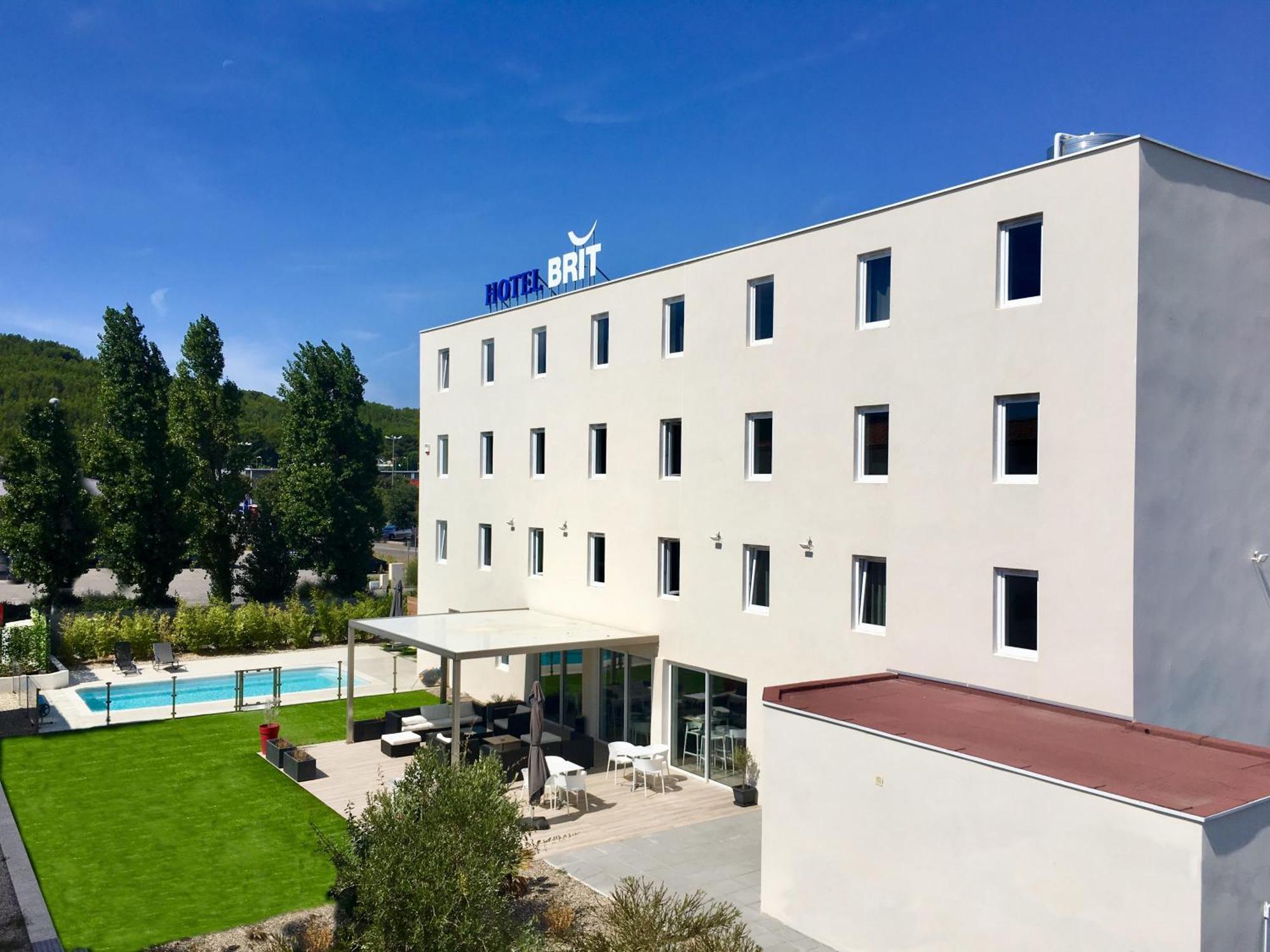 Brit Hotel Martigues Nord Екстериор снимка