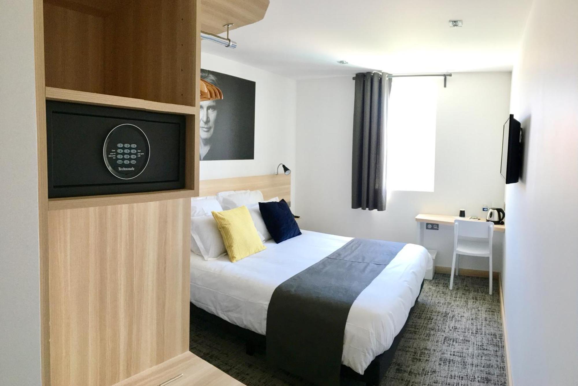 Brit Hotel Martigues Nord Екстериор снимка
