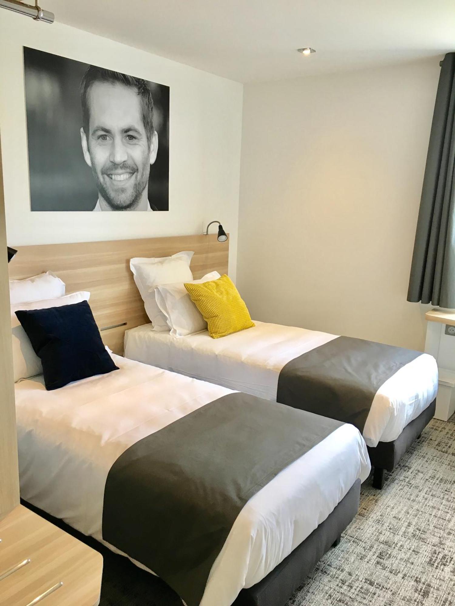 Brit Hotel Martigues Nord Екстериор снимка