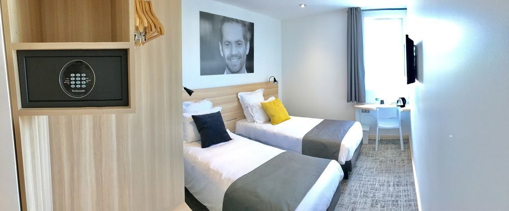 Brit Hotel Martigues Nord Екстериор снимка
